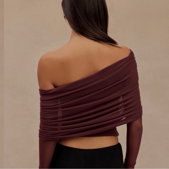 Meshki Everly Top - Picture 2 of 8